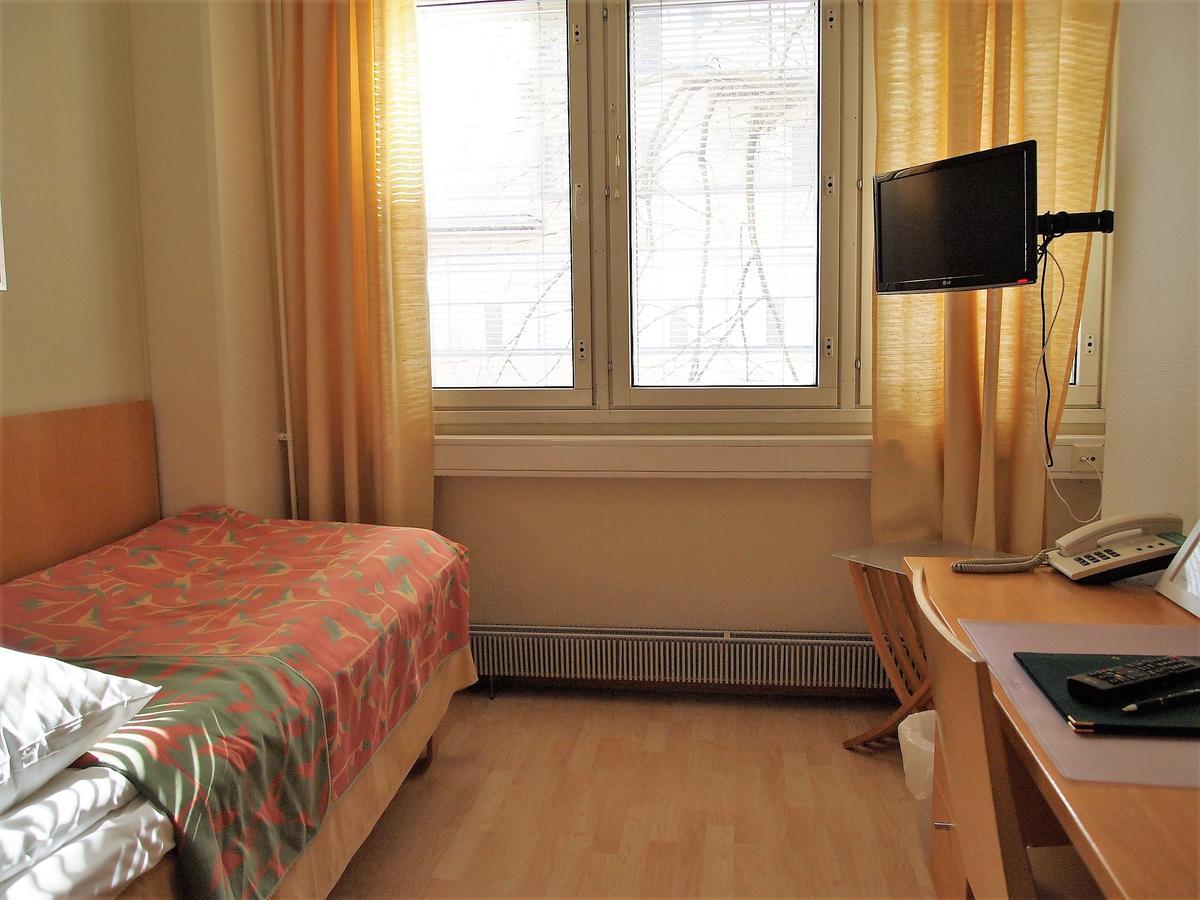 Hotelli Lohja Екстер'єр фото